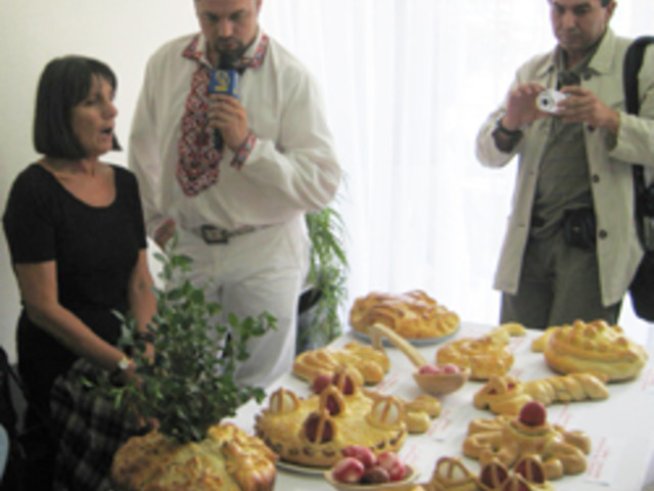 Политици и шеф-готвачи в кулинарен дуел в Борисовата градина