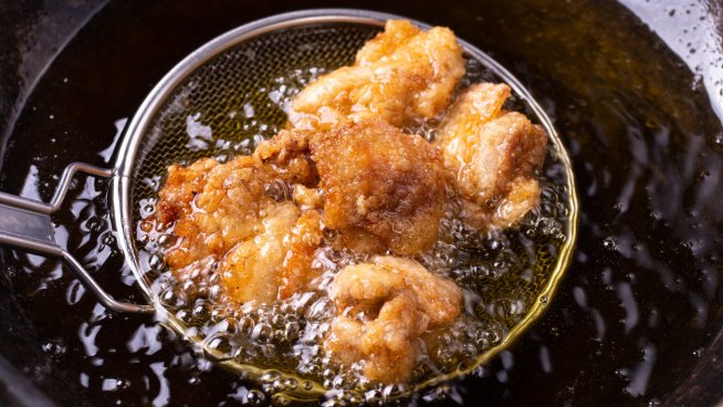 Ястия като пържена риба с пържени картофи или пък понички не са полезни за чревното здраве. Снимка: istock