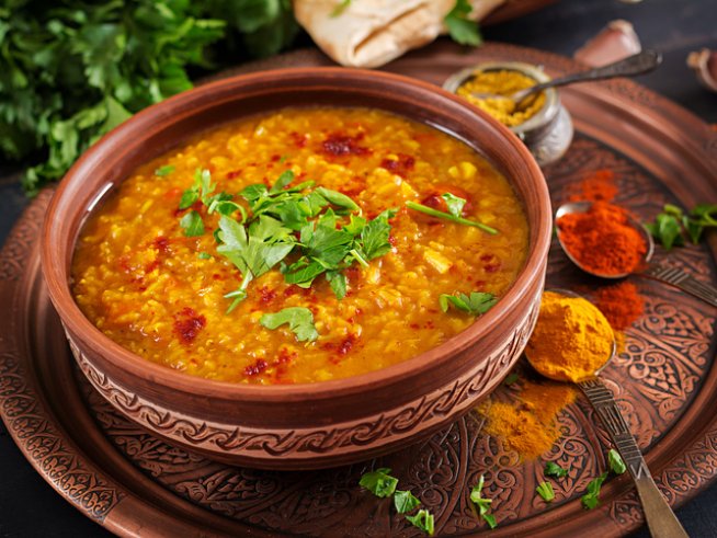 Традиционна индийска супа от леща. Снимка: istock