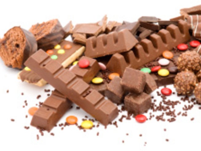 С дете в сладкарница