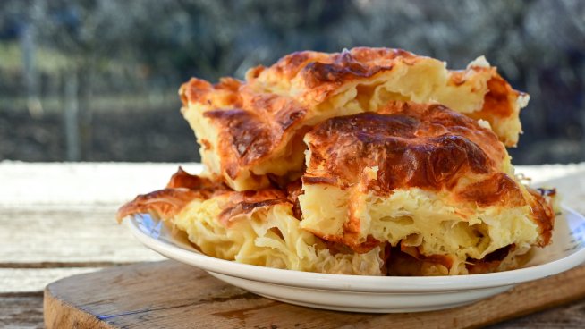 5 рецепти за баница за Сирни заговезни (Прошка). Снимка: istock