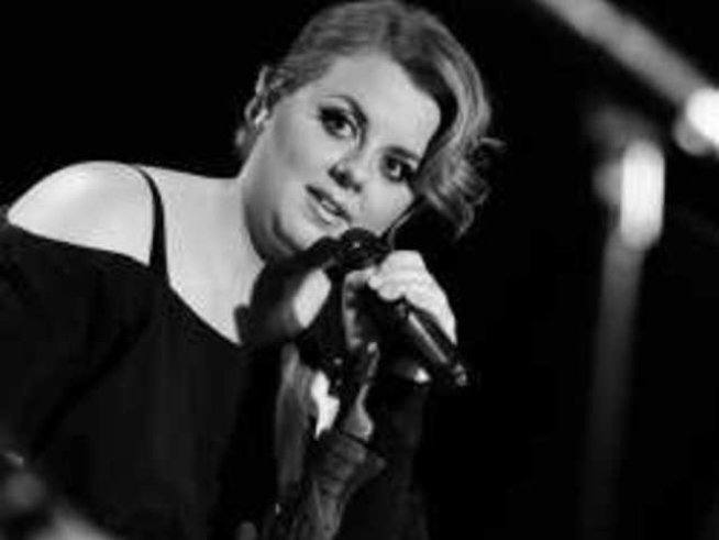 Петя Данкова: Най-малкият изпълнител в школата ми е бебе на година и половина