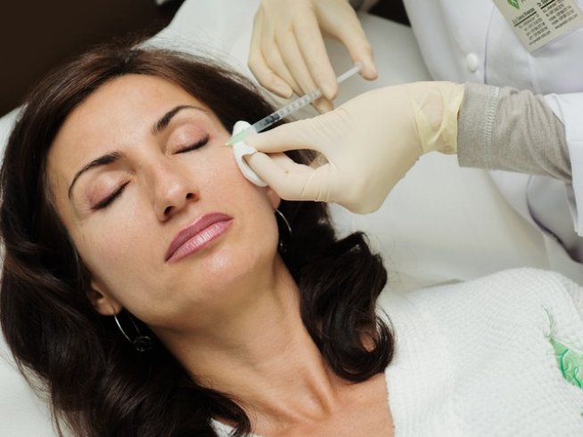 Мезотерапия премахва пигментни петна и изравнява тена