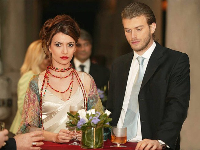 Кадър от сериала "Перла".