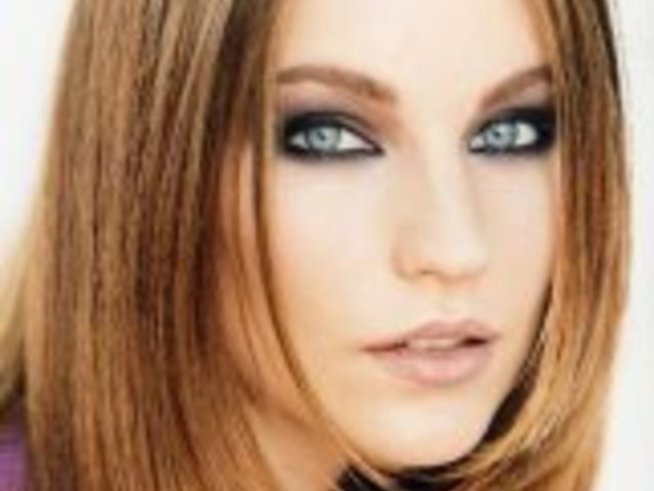 Състарява ли ни гримът?