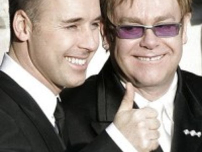 Елтън Джон ерген - вече не