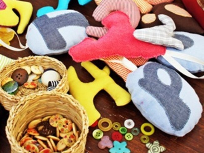 Научи лесно азбуката с букви от плат