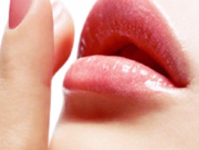 Устни за целуване