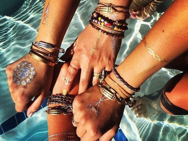 Снимка: facebook flash tatoo