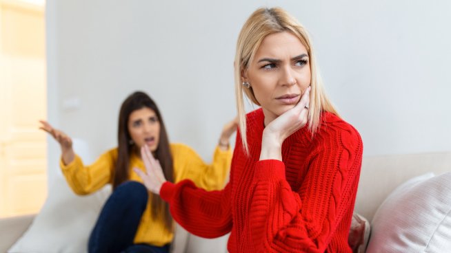 3 типа токсични приятели, които могат да съсипят връзката ви. Снимка: istock