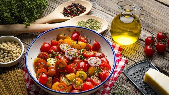 Тайната на дълголетието и здравето се крие в комбинирането на храните . Снимка: istock