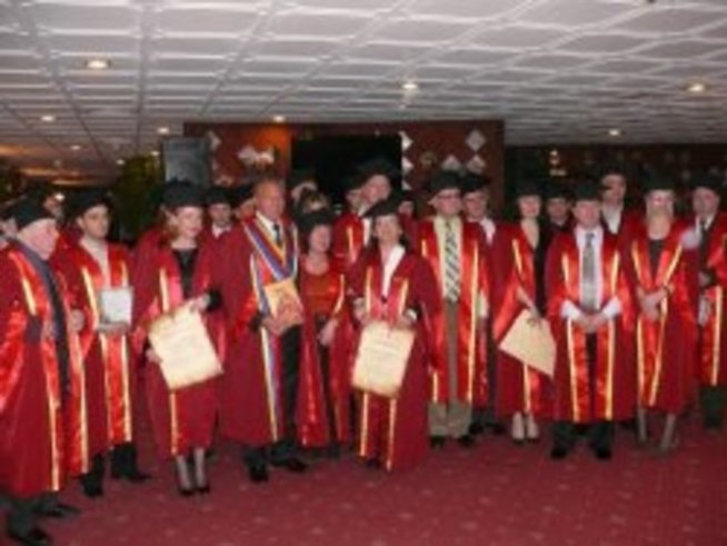 Естетични хирурзи отпразнуваха годишнина на дружеството си