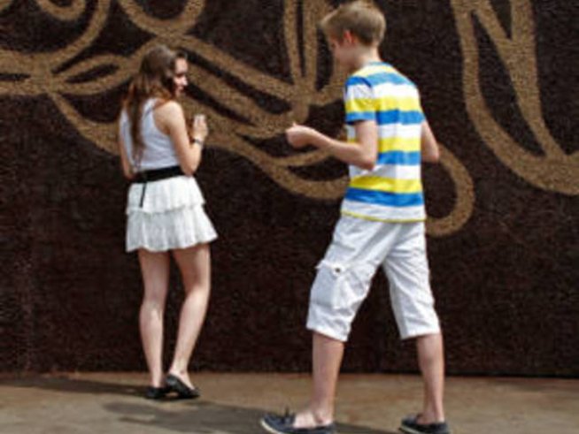 Как да откажете на тийнейджъра купон с преспиване?