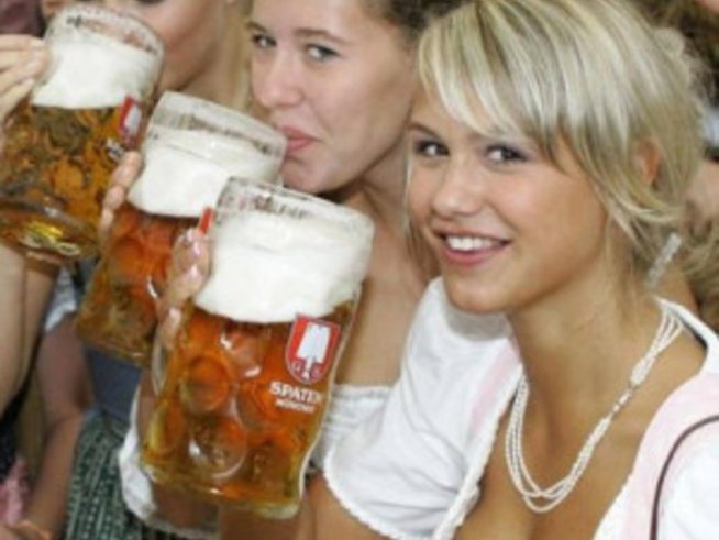 Мъжете си падат по жени, които пият бира