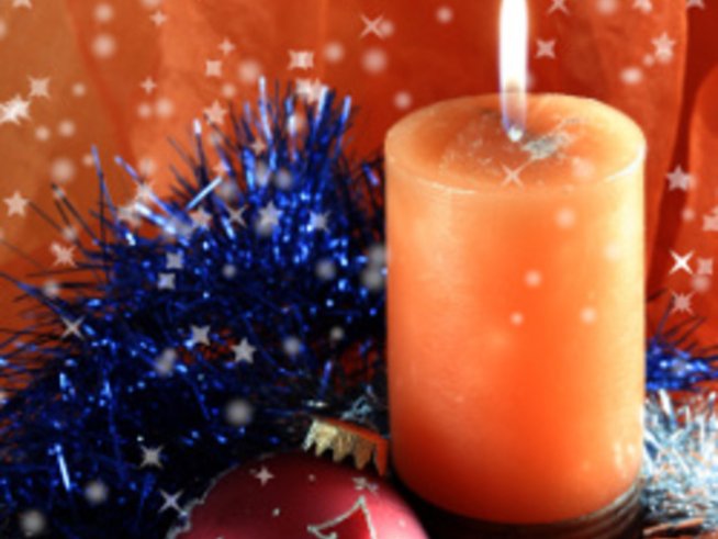 Свещи вместо лампички на Коледа