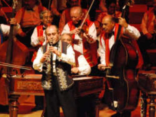 „100 цигански цигулки“ за първи път ще свирят в Пловдив