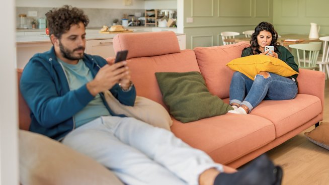 5 скрити признака, че той ще ви напусне. Снимка: istock
