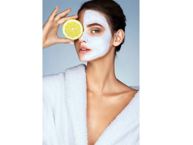 Как да се грижим за суха, мазна и чувствителна кожа – съвети от гримьори