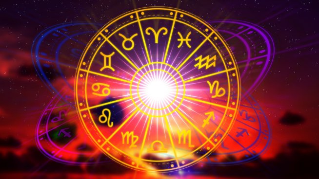 Месечен хороскоп за август. Снимка: istock