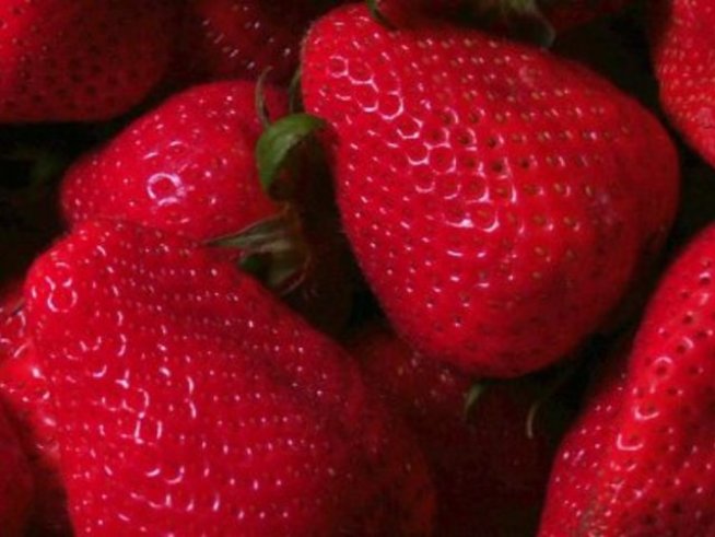 Отминават ягоди, идват кайсии