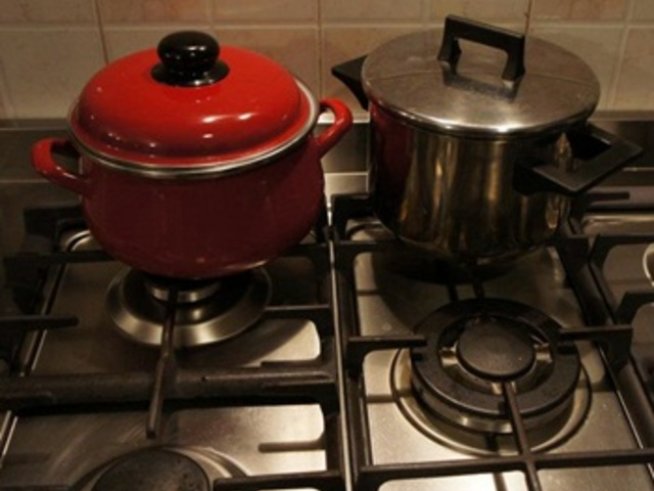 Жените послъгват в сервиза за счупените електроуреди