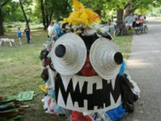 Как да рециклираме стари вещи и да ги направим отново полезни показват в Русе