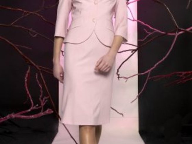 Нежност и стил в мода Пролет 06