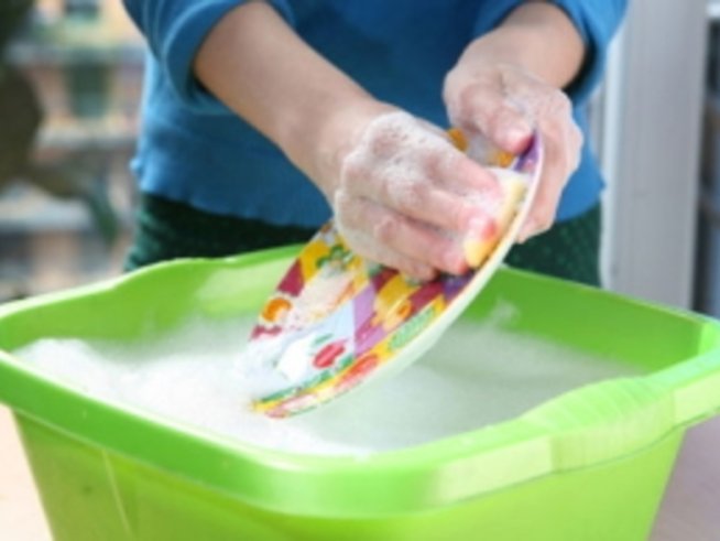 Шишетата с веро неслучайно имат големи дупки