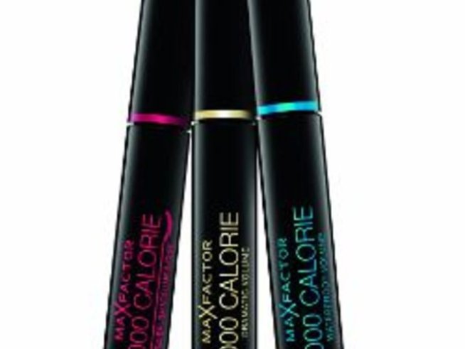 Спирала с нова формула не слепва миглите и придава обем