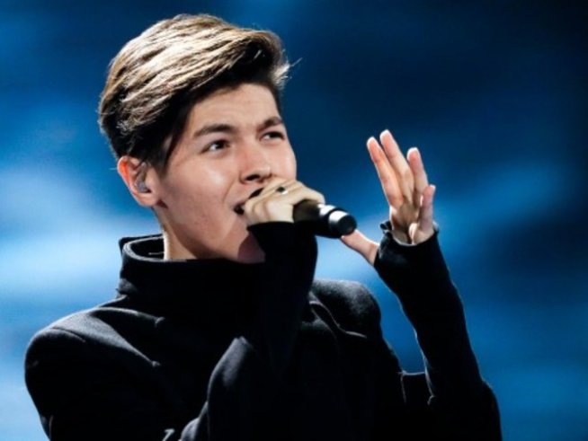 Кристиан Костов.