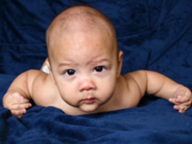 Как да се къпе бебето и други грижи за него показват на Орлов мост