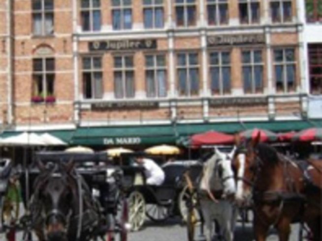 Чаша горещ шоколад в Брюж