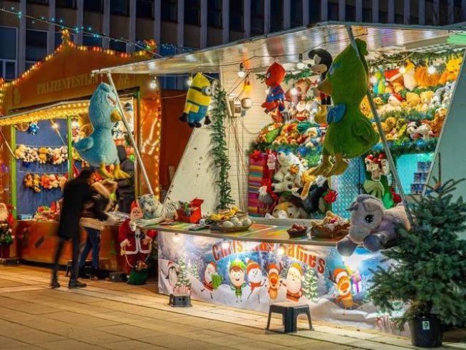 Откриват с огнено шоу коледния базар София в парк „Възраждане“