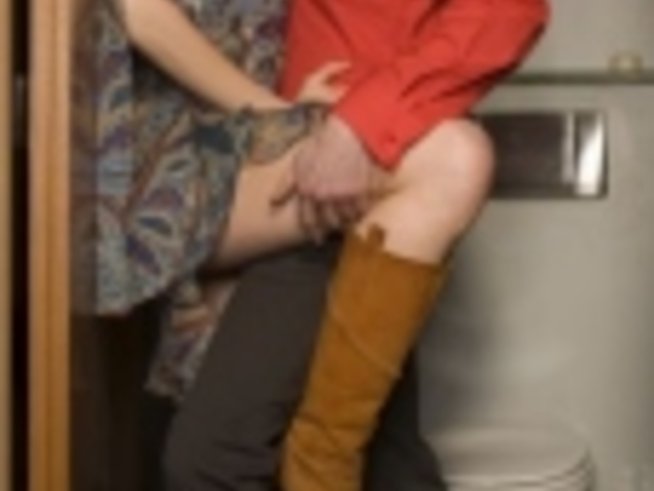 Секс в тоалетната