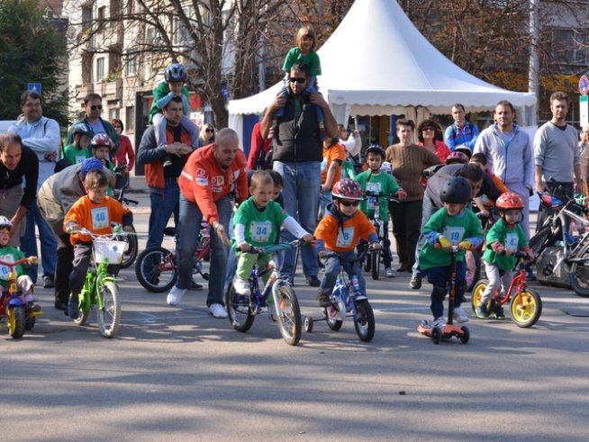 С много награди и усмивки премина 11-ият велокрос на Az-deteto.bg!