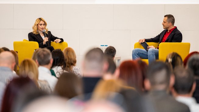 Мария Бакалова бе мотивационен гост на Годишната лидерска конференция на Кока-Кола ХБК България