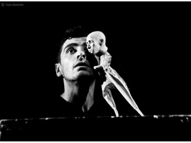 Снимка: facebook Театър Азарян