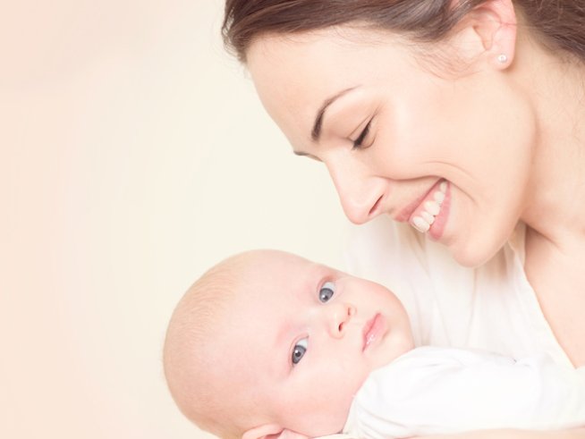 УНИЦЕФ подкрепя родители на малки деца