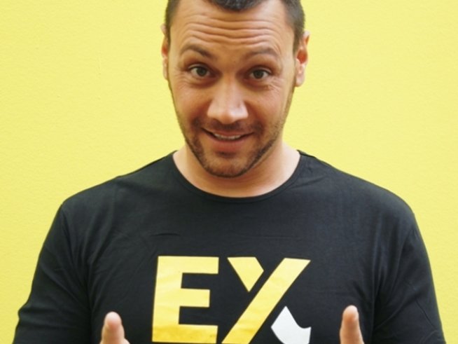 Кулинарният ас и ТВ водещ Лео е сред лицата на кампанията у нас.