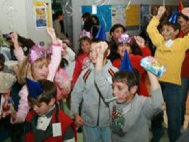 Благотворителна изложба “Коледна звезда” за четвърти път