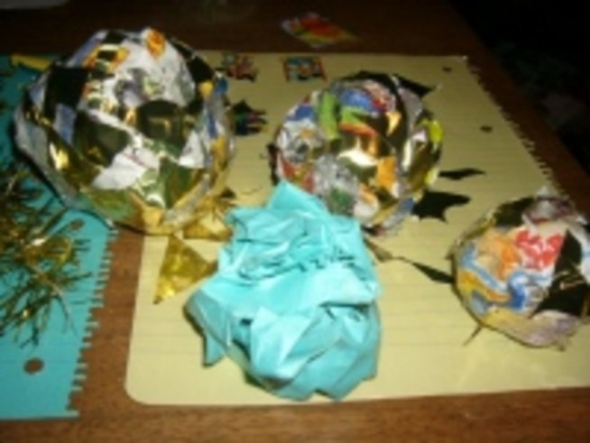 Коледни топки от хартия