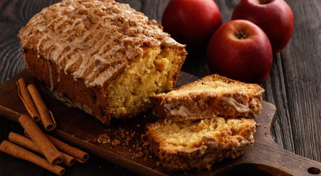 Ябълков кекс с канела и ванилия