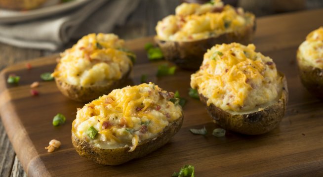 Пълнени картофи с бекон и сирене