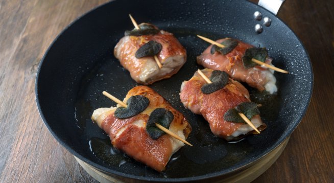 Пилешка салтимбока с прошуто