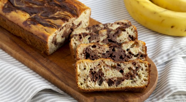 Мраморен бананов кекс с шоколад