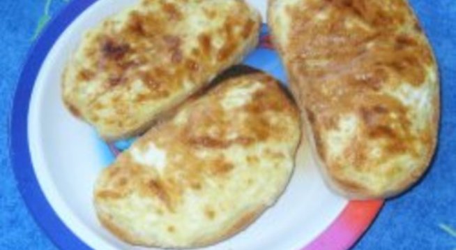 Сандвичи с майонеза, сирене и кашкавал