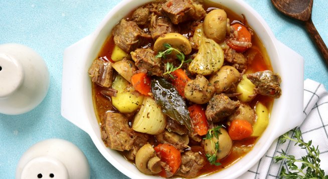 Свинско с картофи по френски
