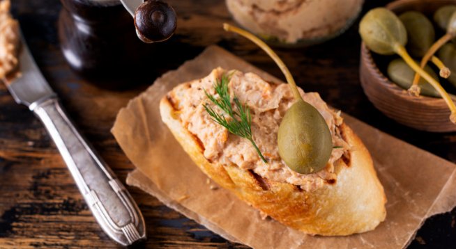 Лесна разядка с риба тон и крема сирене