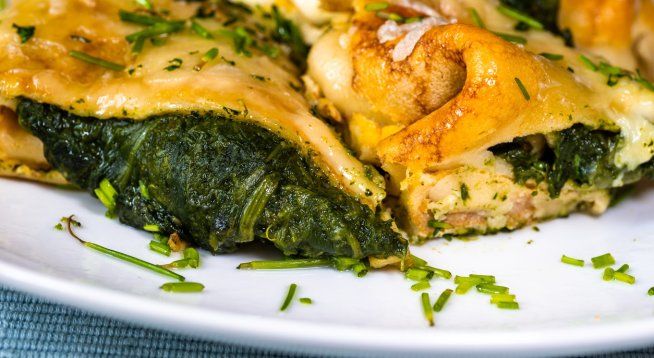 Лучник с коприва за Цветница.