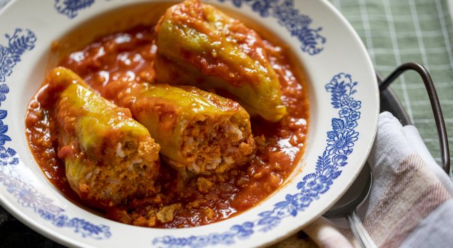 Високопротеинови пълнени чушки с леща и извара
